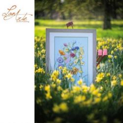 Borduurpakket Lentebloemen LanArte PN-0200466