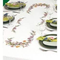 Borduurpakket tafellaken lentebloemen PERMIN 98-3047