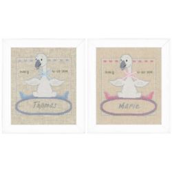 Borduurpakket Geboortetegel Gans met strikje Thomas-Marie Vervaco PN-0150085
