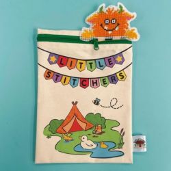 Little Stitcher project tas Bothy Threads-pb04