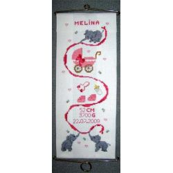 Borduurpakket Geboortehanger rood Melina Oehlenslager 13018