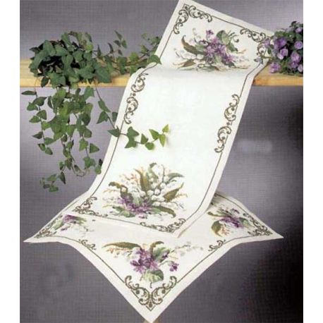 Borduurpakket Kleedje paars en witte bloemen Oehlenslager 99559