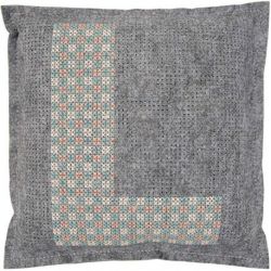 Vilt kussen voor borduren grijs met alfabet 42x42cm