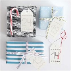 Paper Poetry adventskalender labels crème 24 stuks