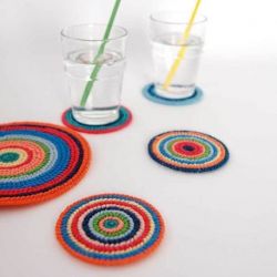 Borduurpakket onderzetters veelkleurig 7,8cm 4 stuks