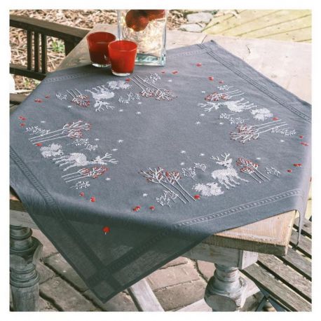 Tafelkleed kit Bosdieren in de winter