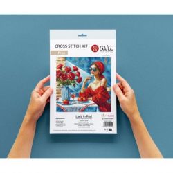 Borduurpakket Lady in Red AVA-P134